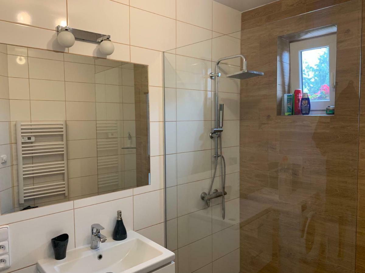 Tolarova Apartman Pardubice Ngoại thất bức ảnh